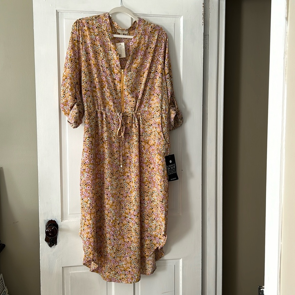 NWT zipper detailed dress